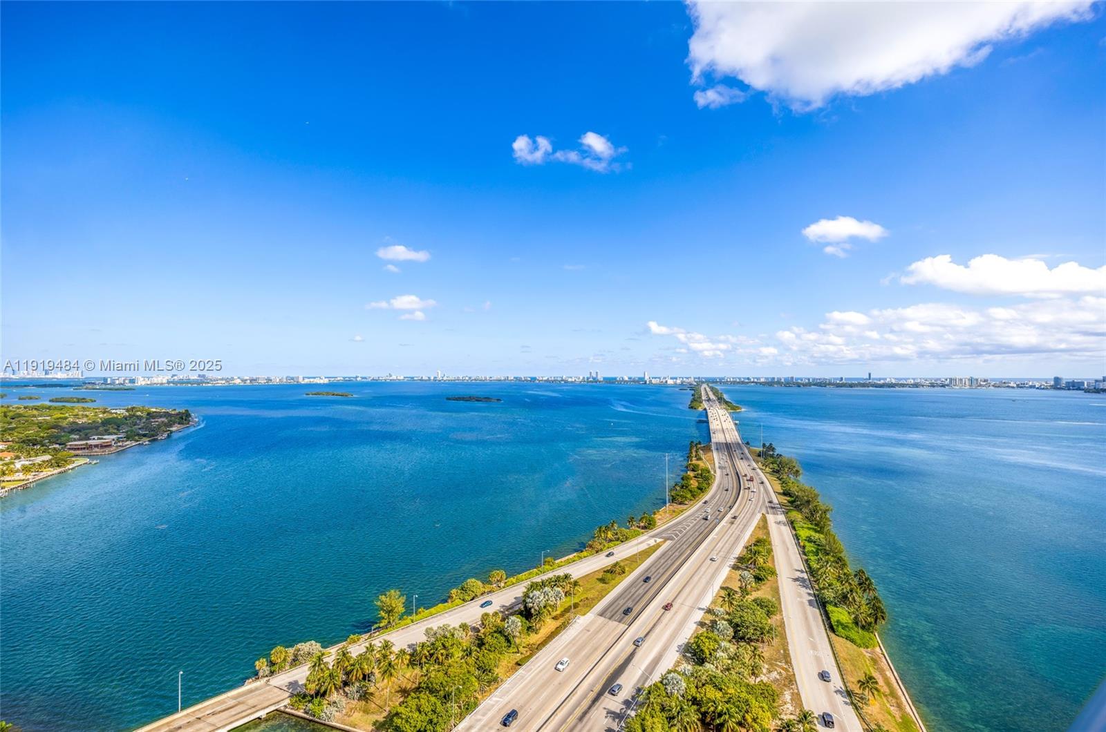 601 NE 36th St # 2911