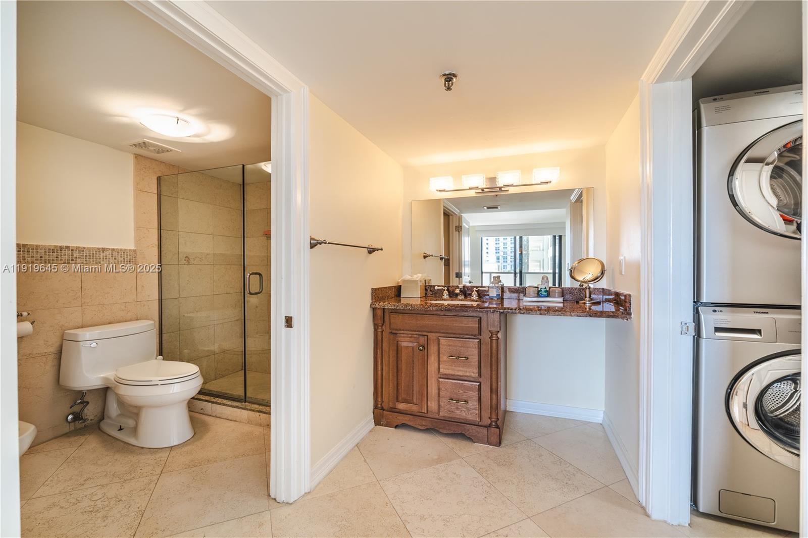 1621 Collins Ave # 802