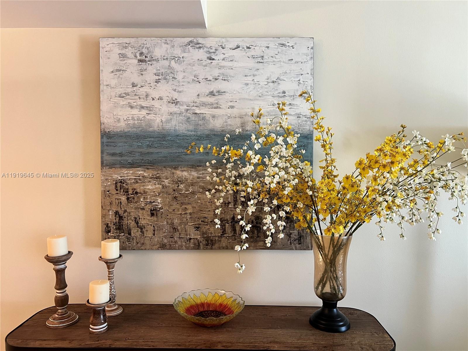 1621 Collins Ave # 802