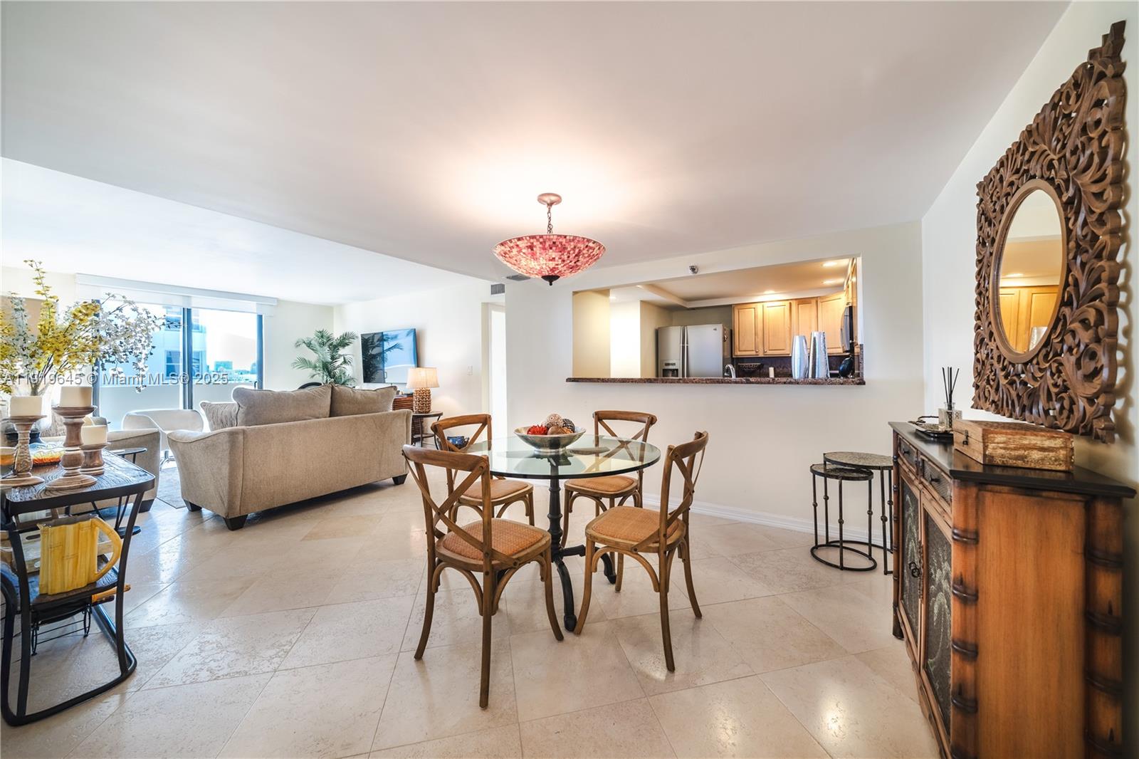 1621 Collins Ave # 802