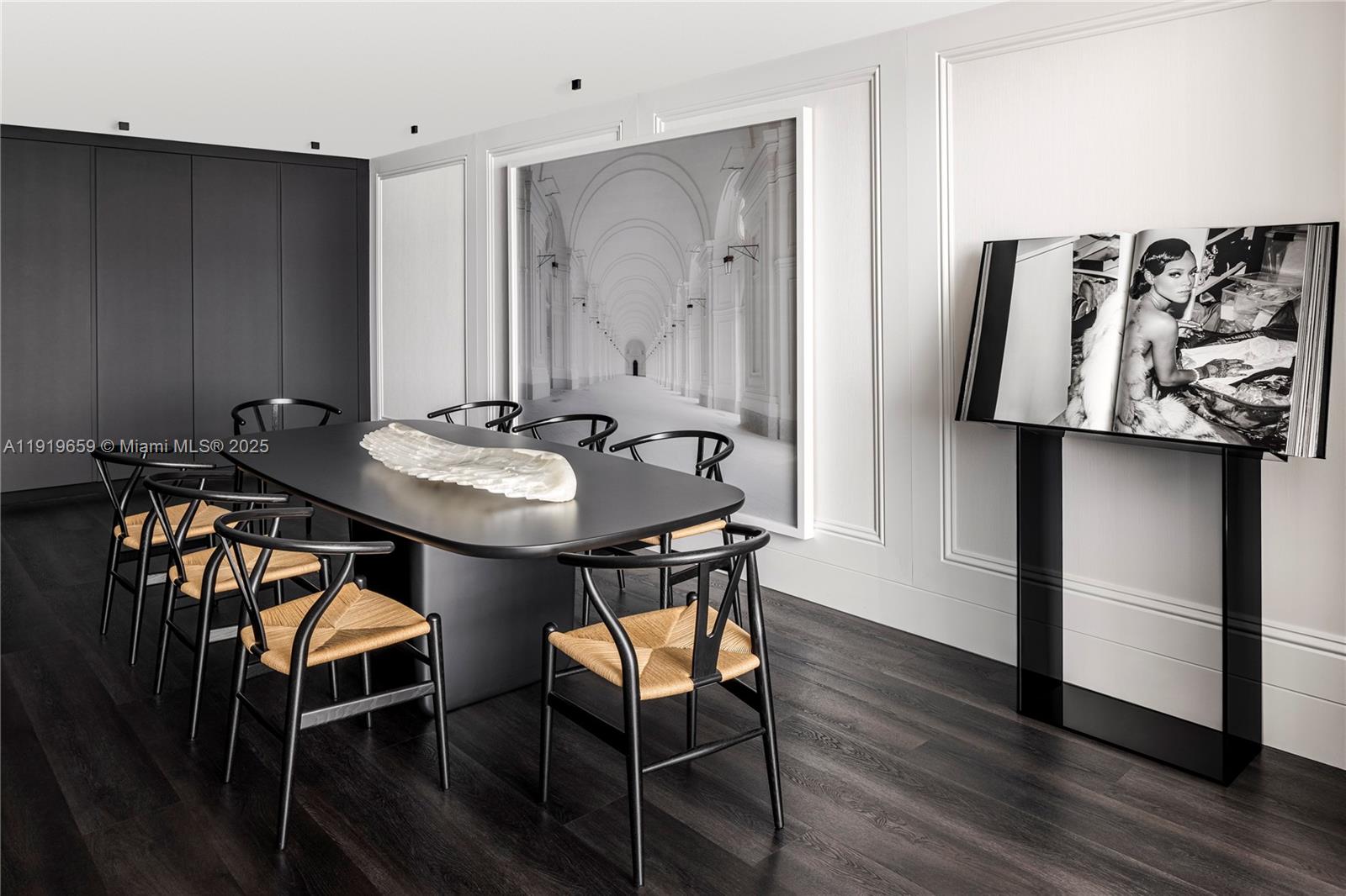 1040 Biscayne Blvd # 2202