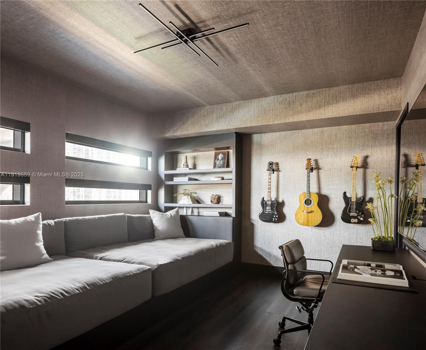 1040 Biscayne Blvd # 2202