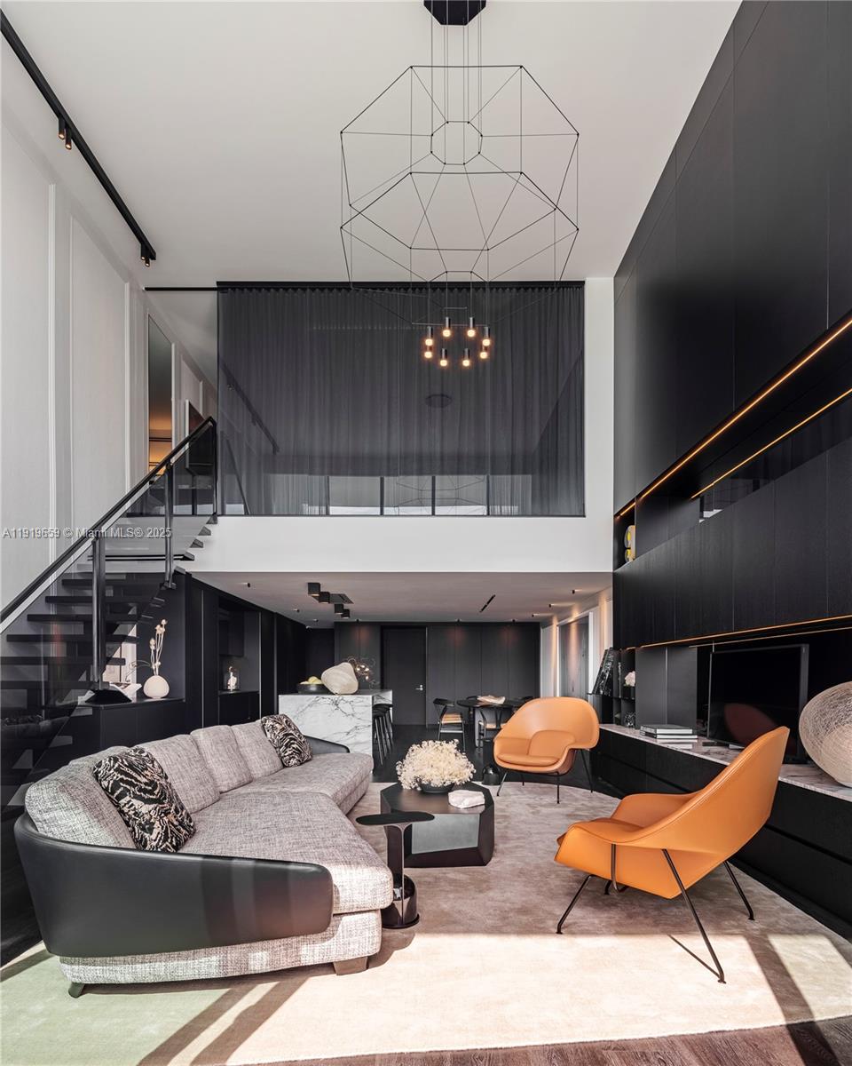 1040 Biscayne Blvd # 2202