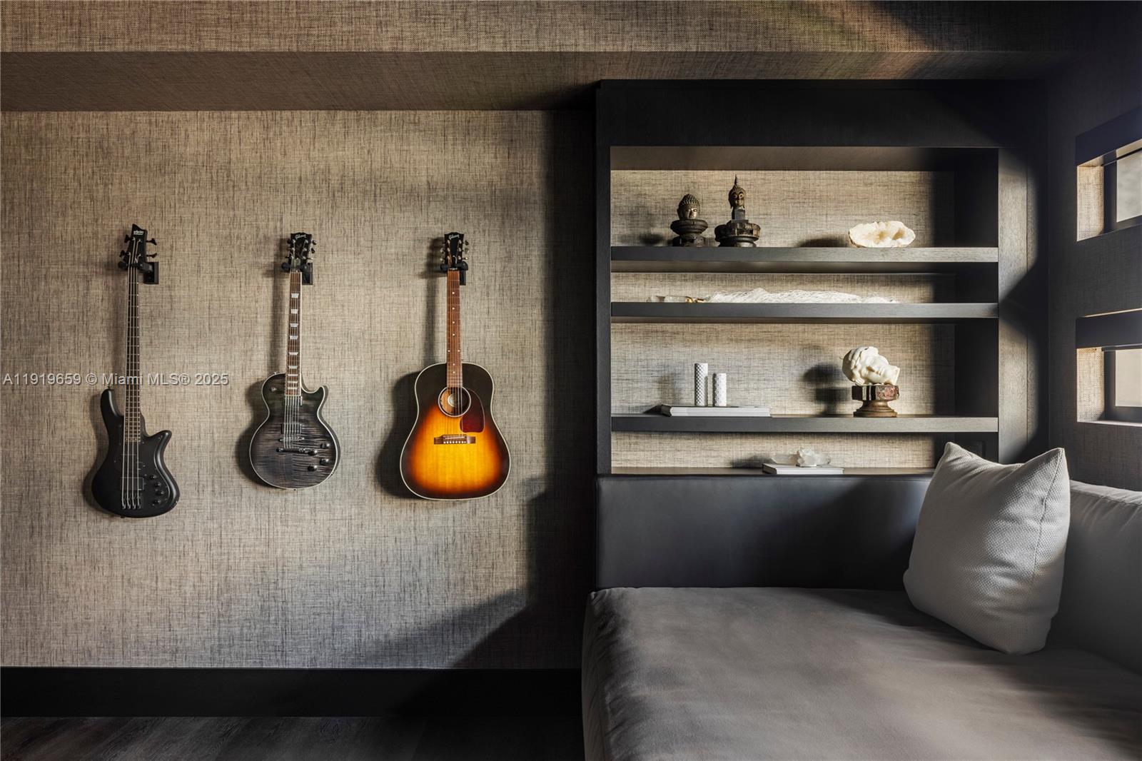 1040 Biscayne Blvd # 2202