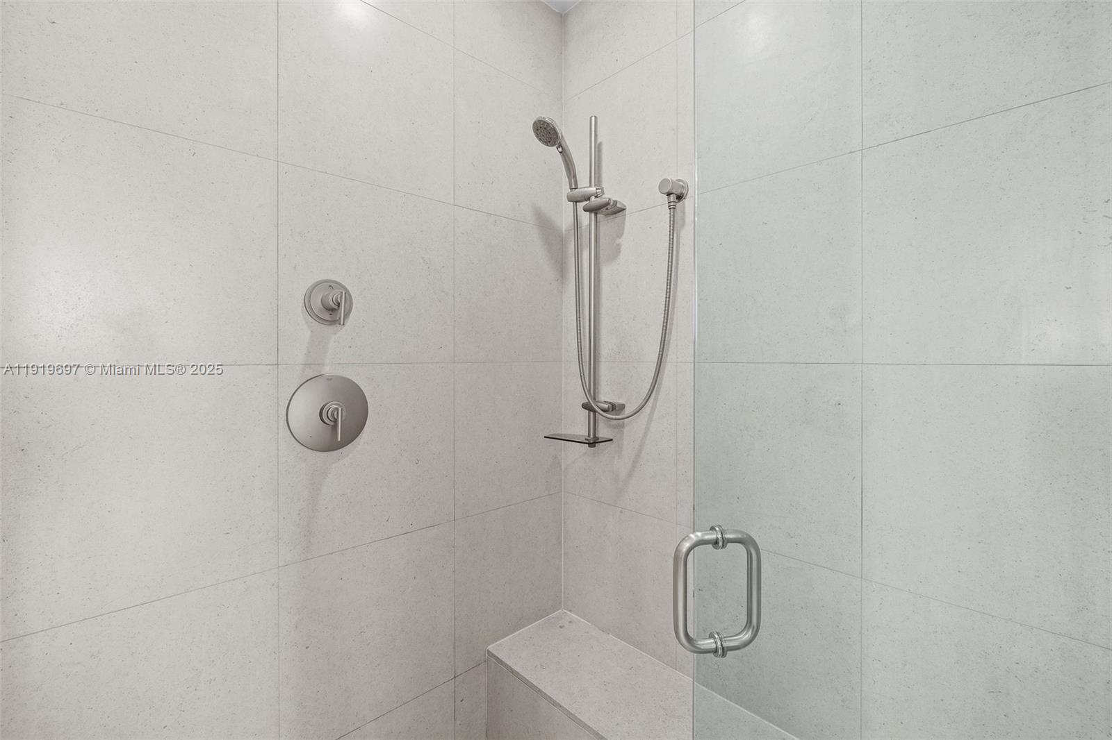 6799 Collins Ave # 407