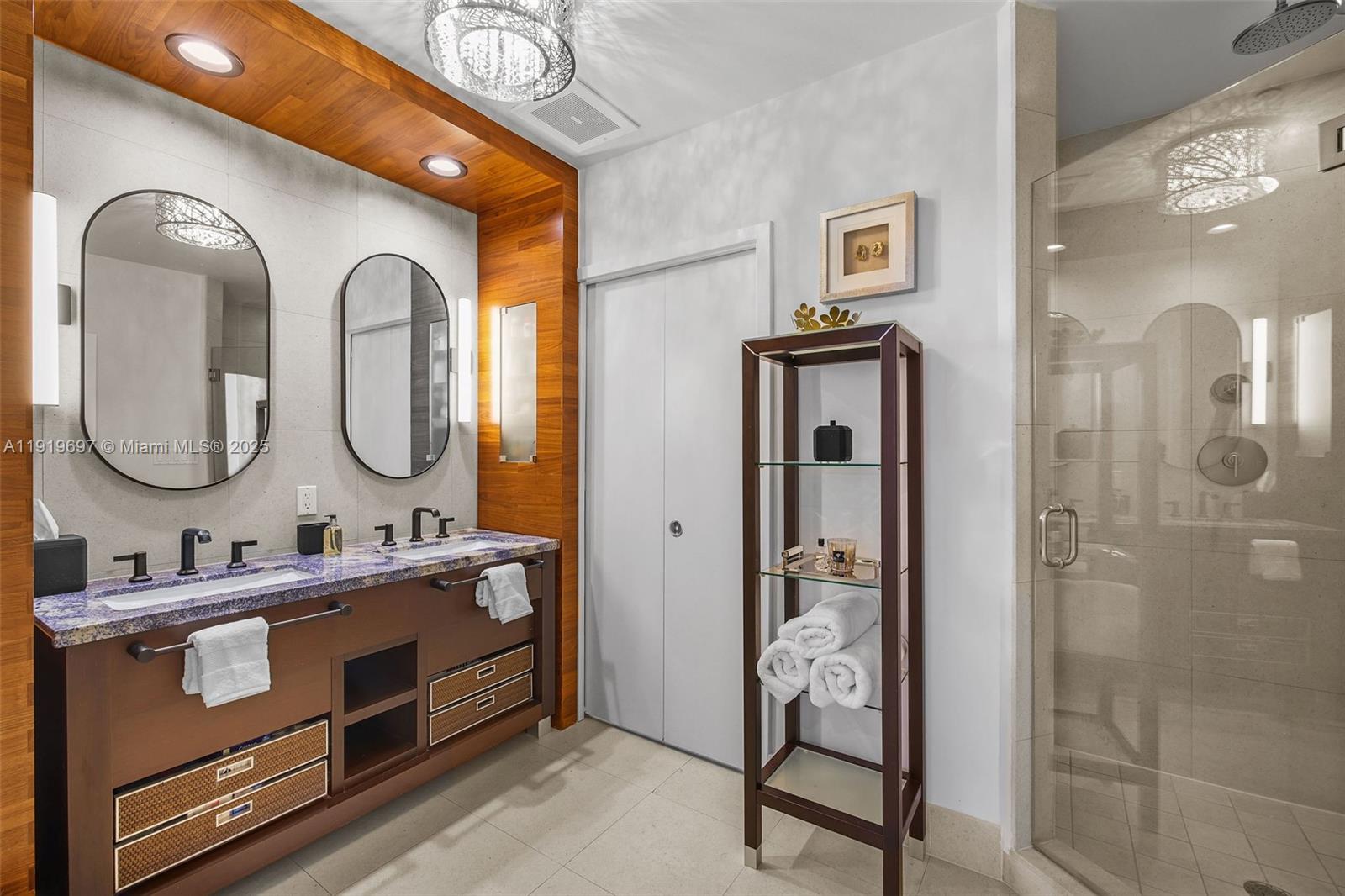 6799 Collins Ave # 407