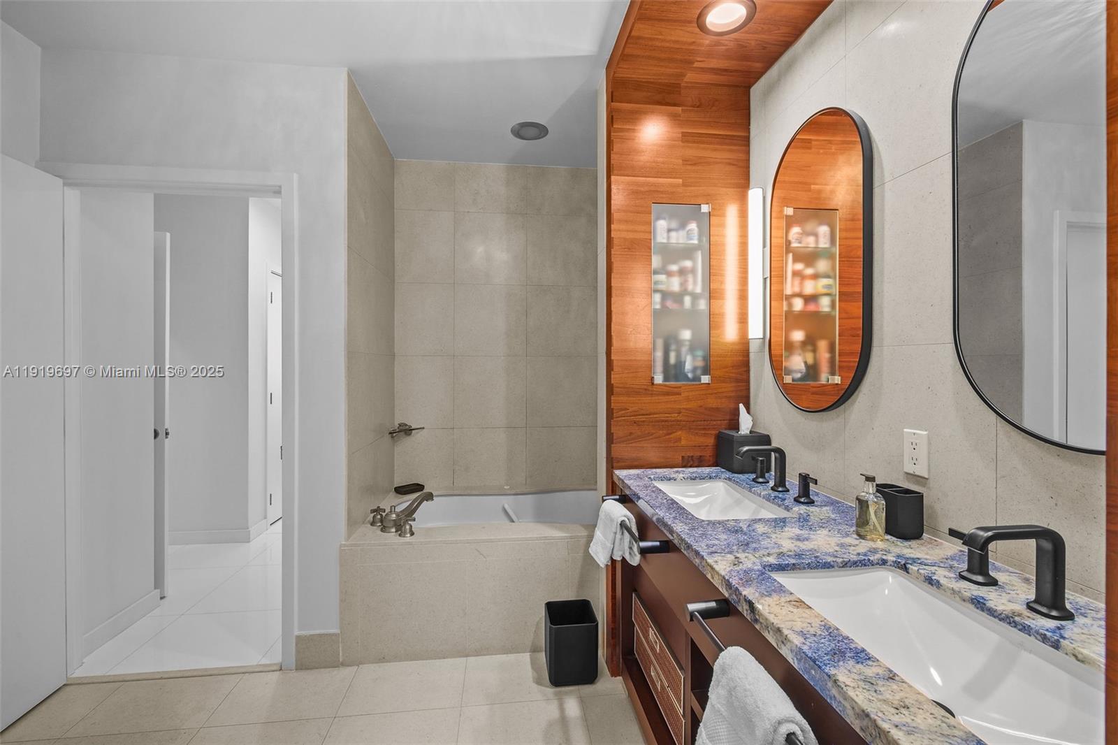 6799 Collins Ave # 407