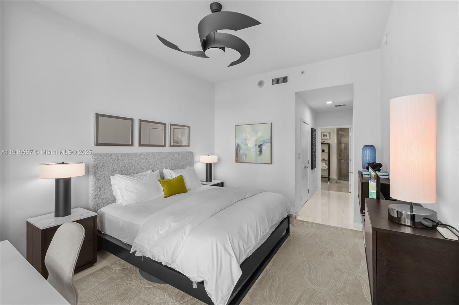 6799 Collins Ave # 407