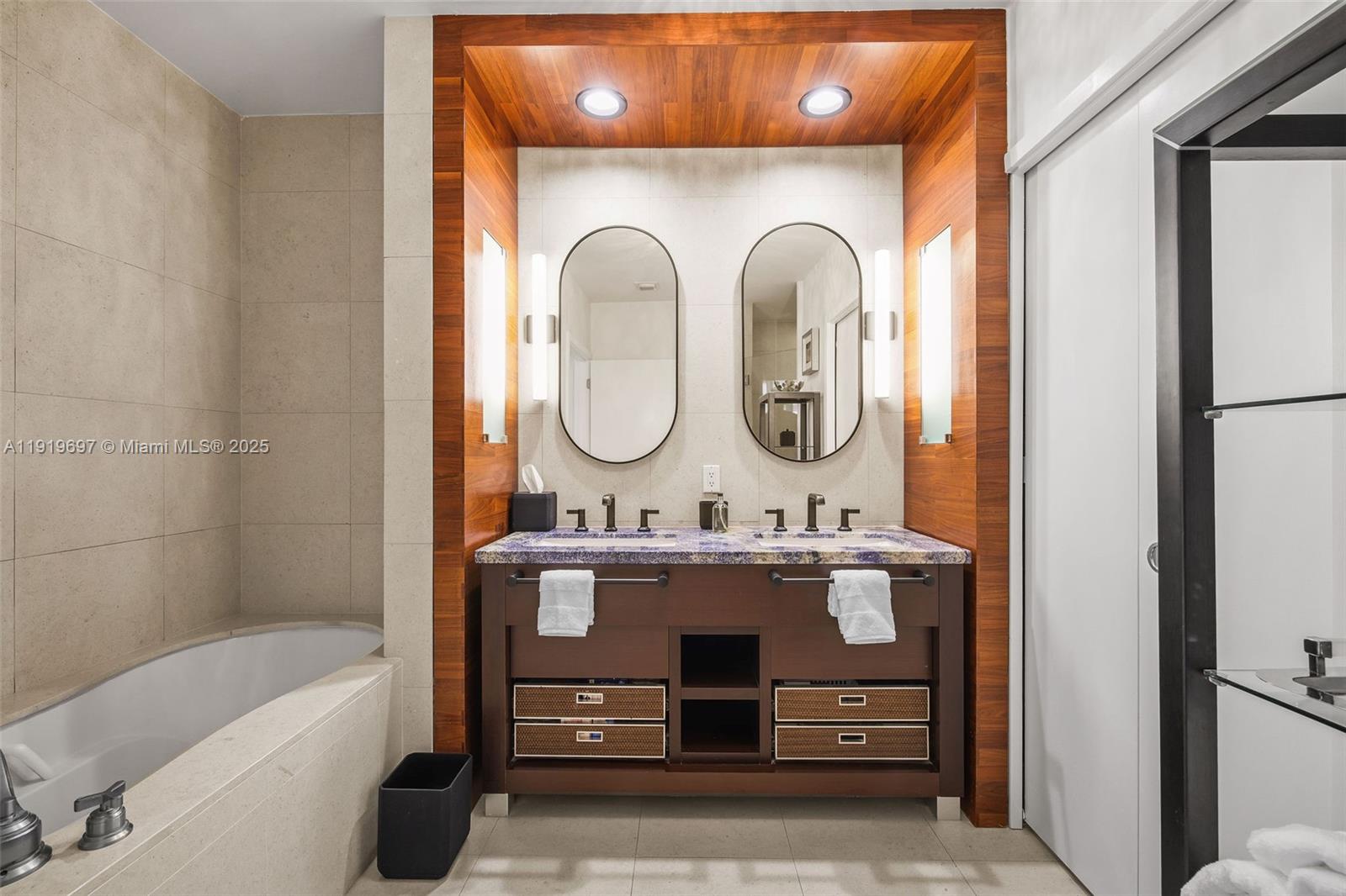 6799 Collins Ave # 407