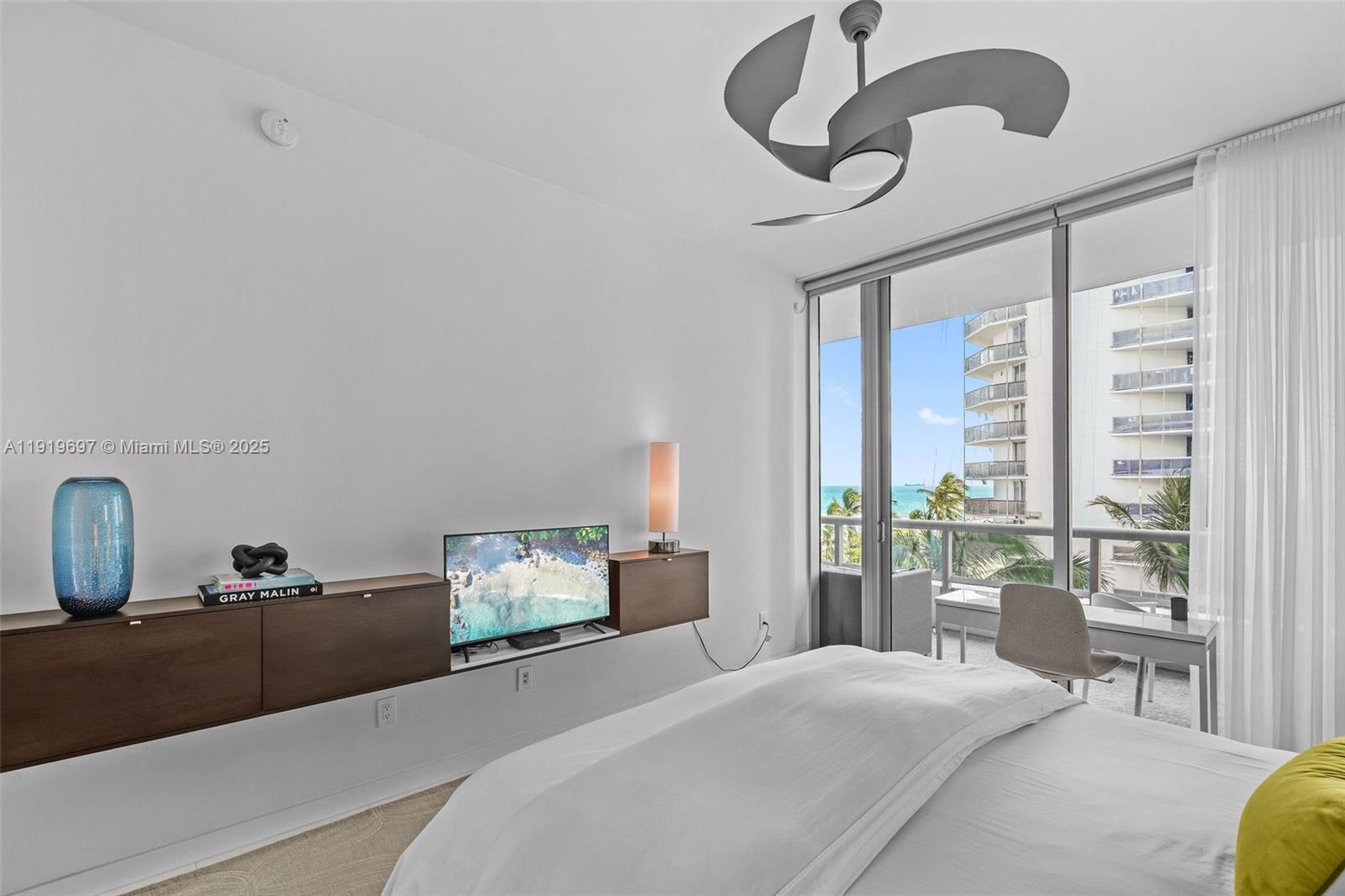 6799 Collins Ave # 407