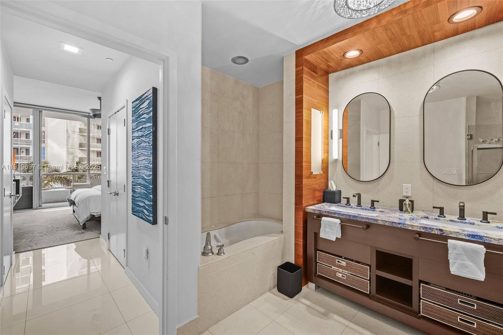 6799 Collins Ave # 407