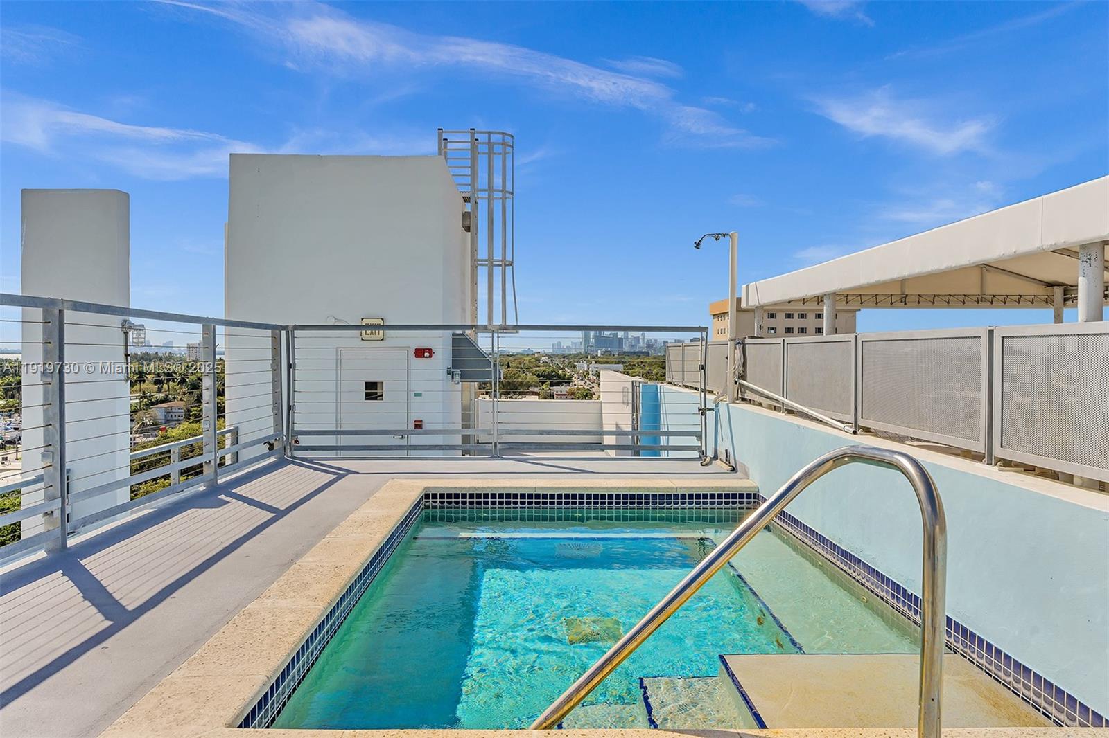 8101 Biscayne Blvd # 615 Unit: R-615