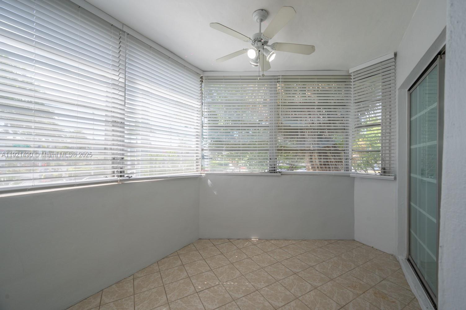 1651 NE Miami Gardens Dr Unit: 204