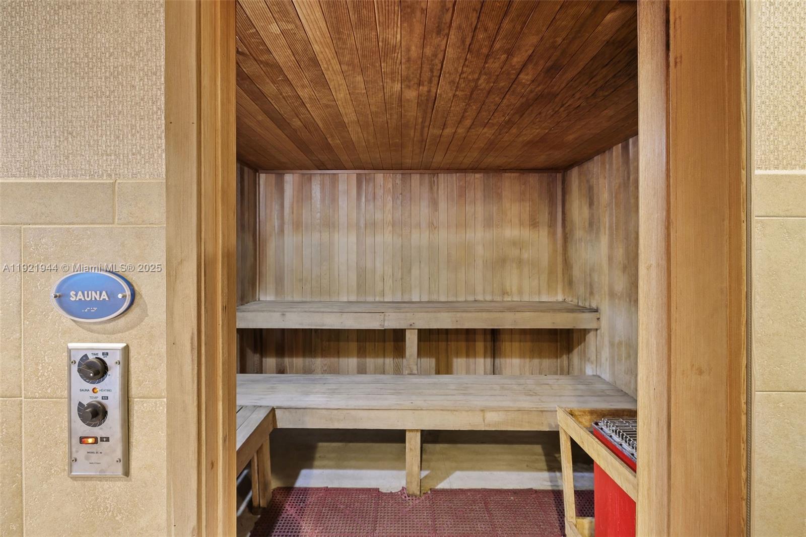 7914 Harbor Island Dr # 303