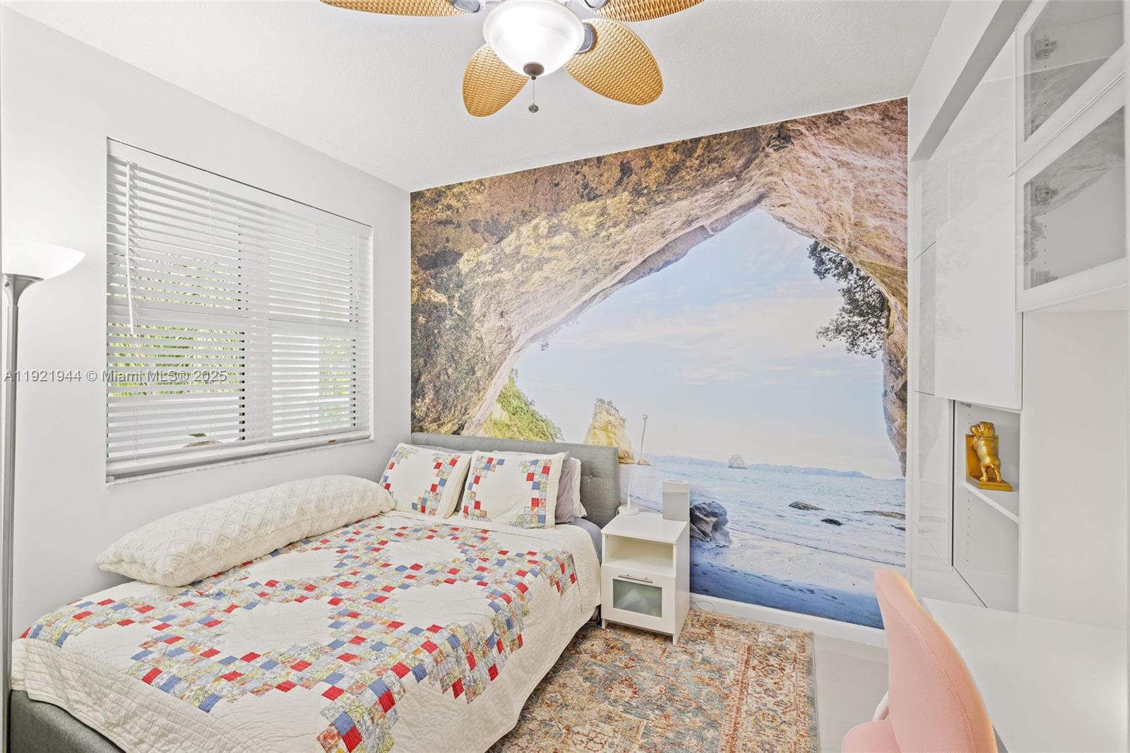 7914 Harbor Island Dr # 303