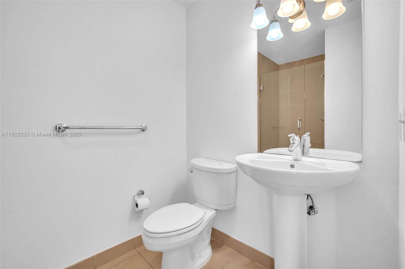 300 S Biscayne Blvd # 822 Unit: L-822