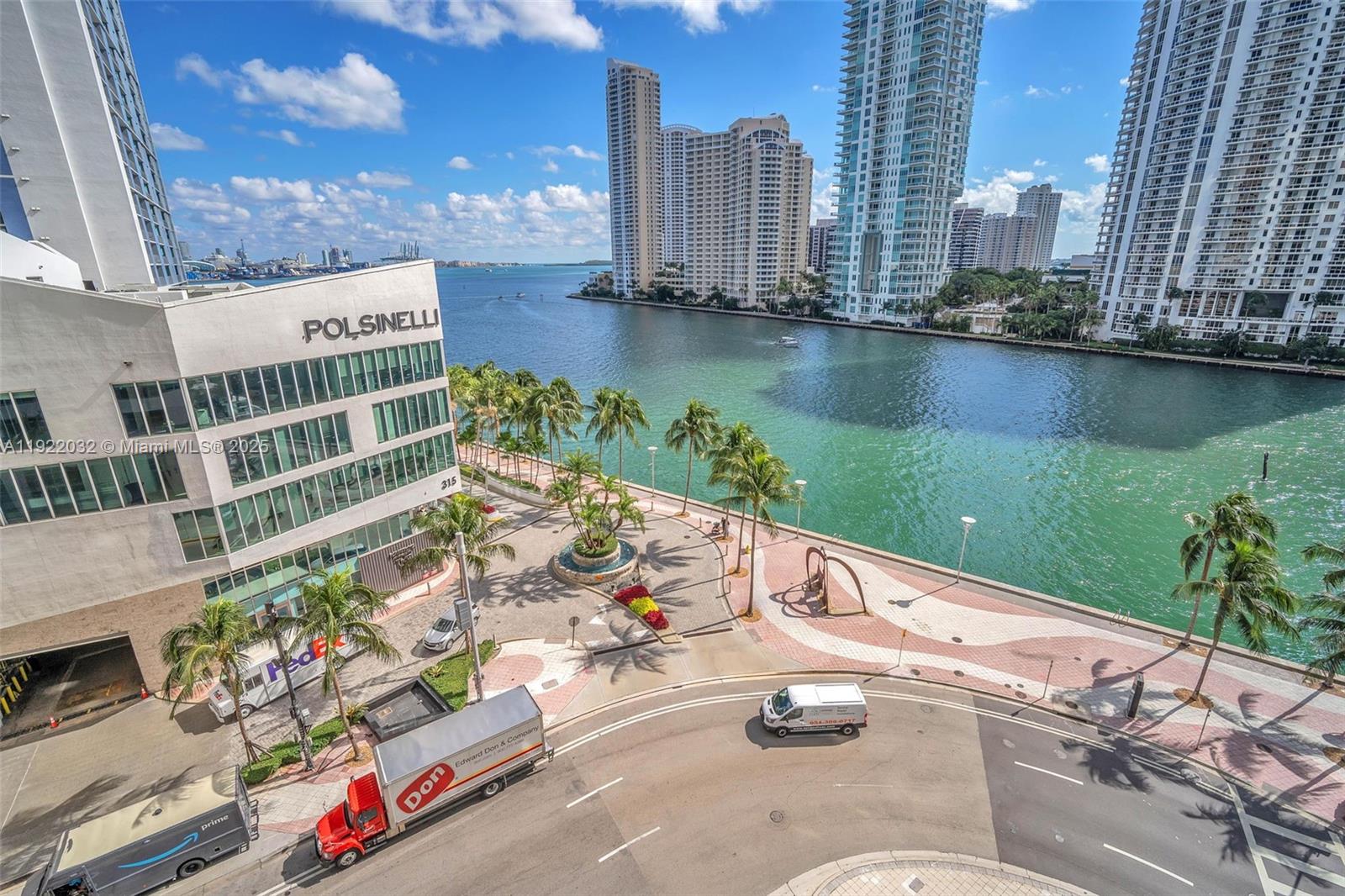 300 S Biscayne Blvd # 822 Unit: L-822