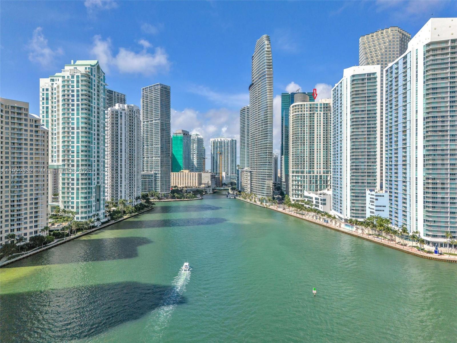 300 S Biscayne Blvd # 822 Unit: L-822