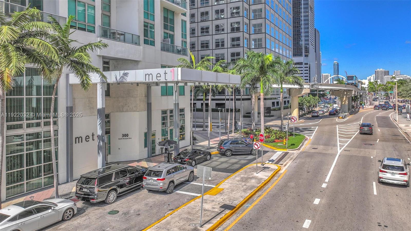 300 S Biscayne Blvd # 822 Unit: L-822