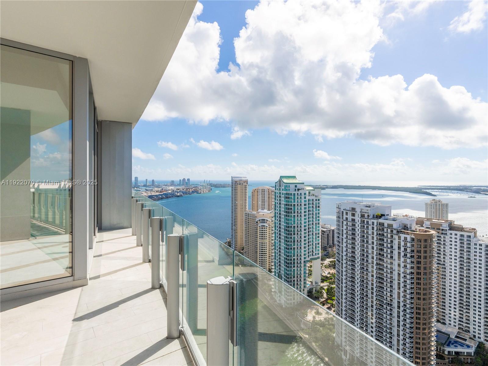 300 Biscayne Boulevard Way # 4305W
