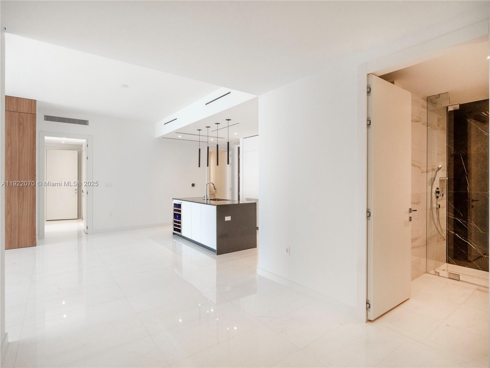 300 Biscayne Boulevard Way # 4305W