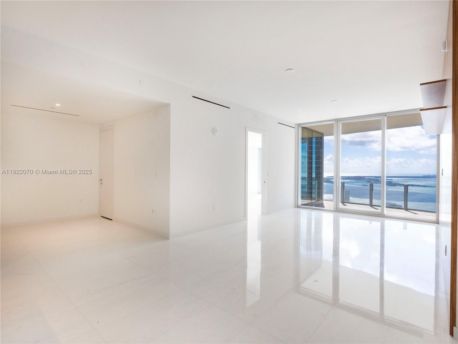300 Biscayne Boulevard Way # 4305W