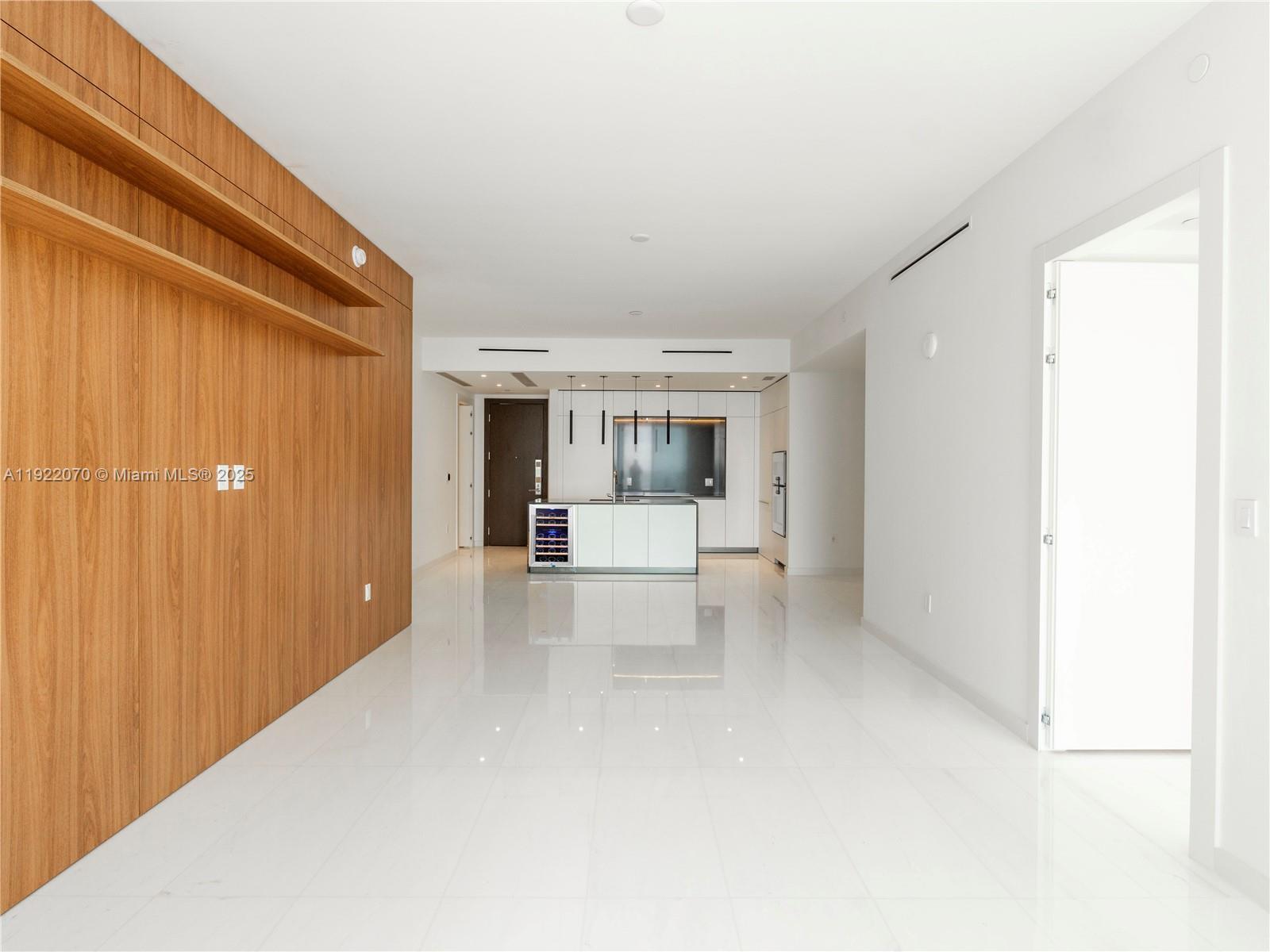 300 Biscayne Boulevard Way # 4305W