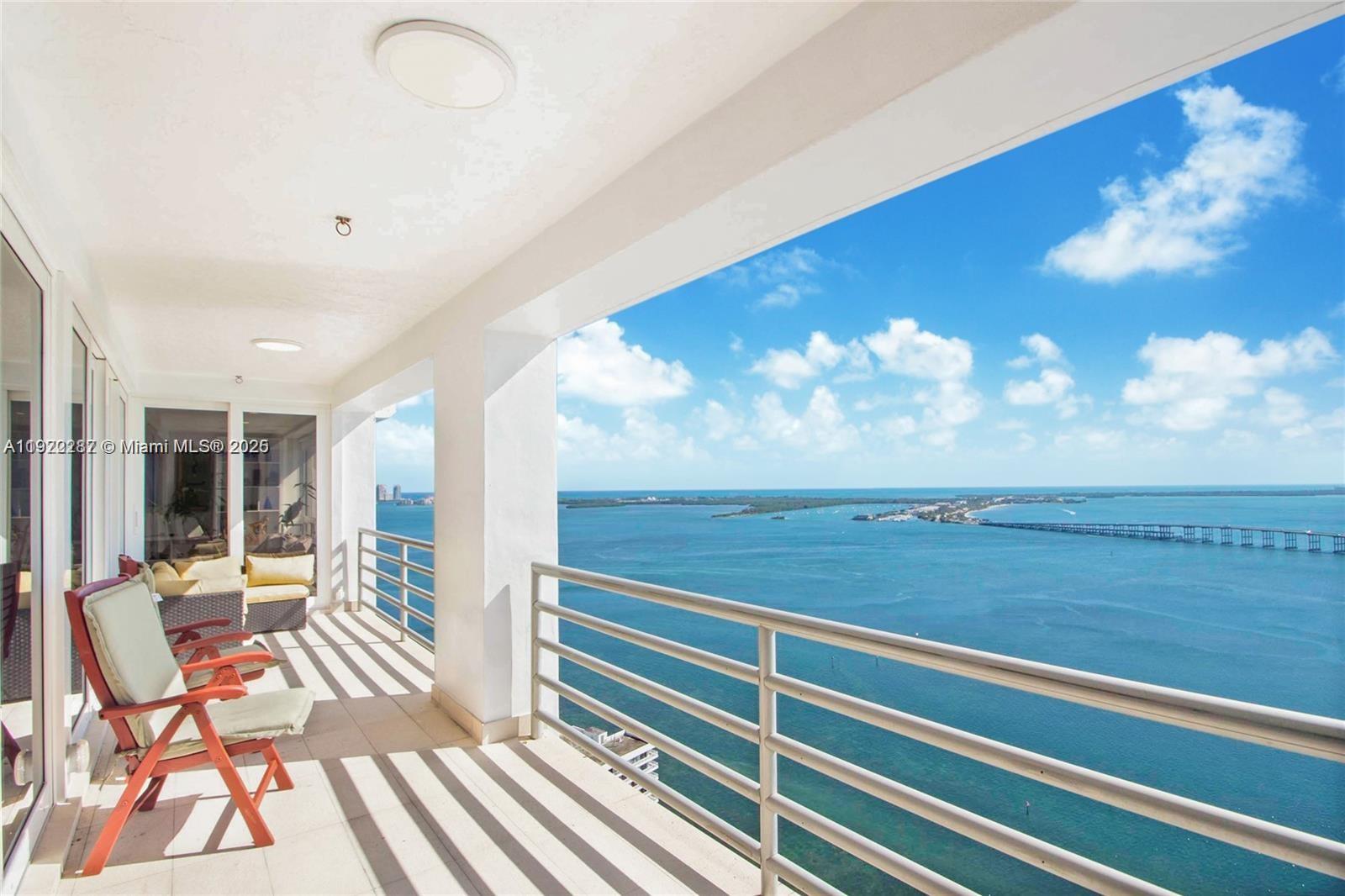 1541 Brickell Ave # 3902 Unit: A-3902