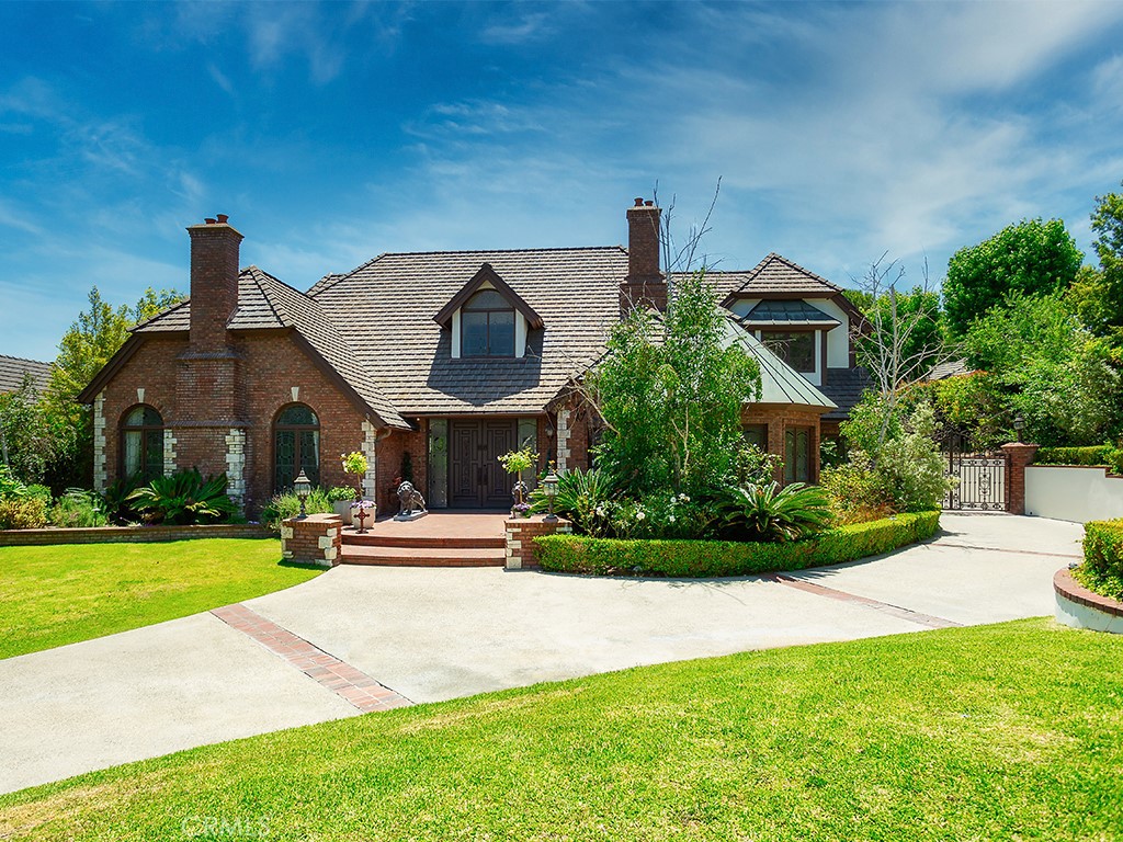 30821 Hunt Club Drive