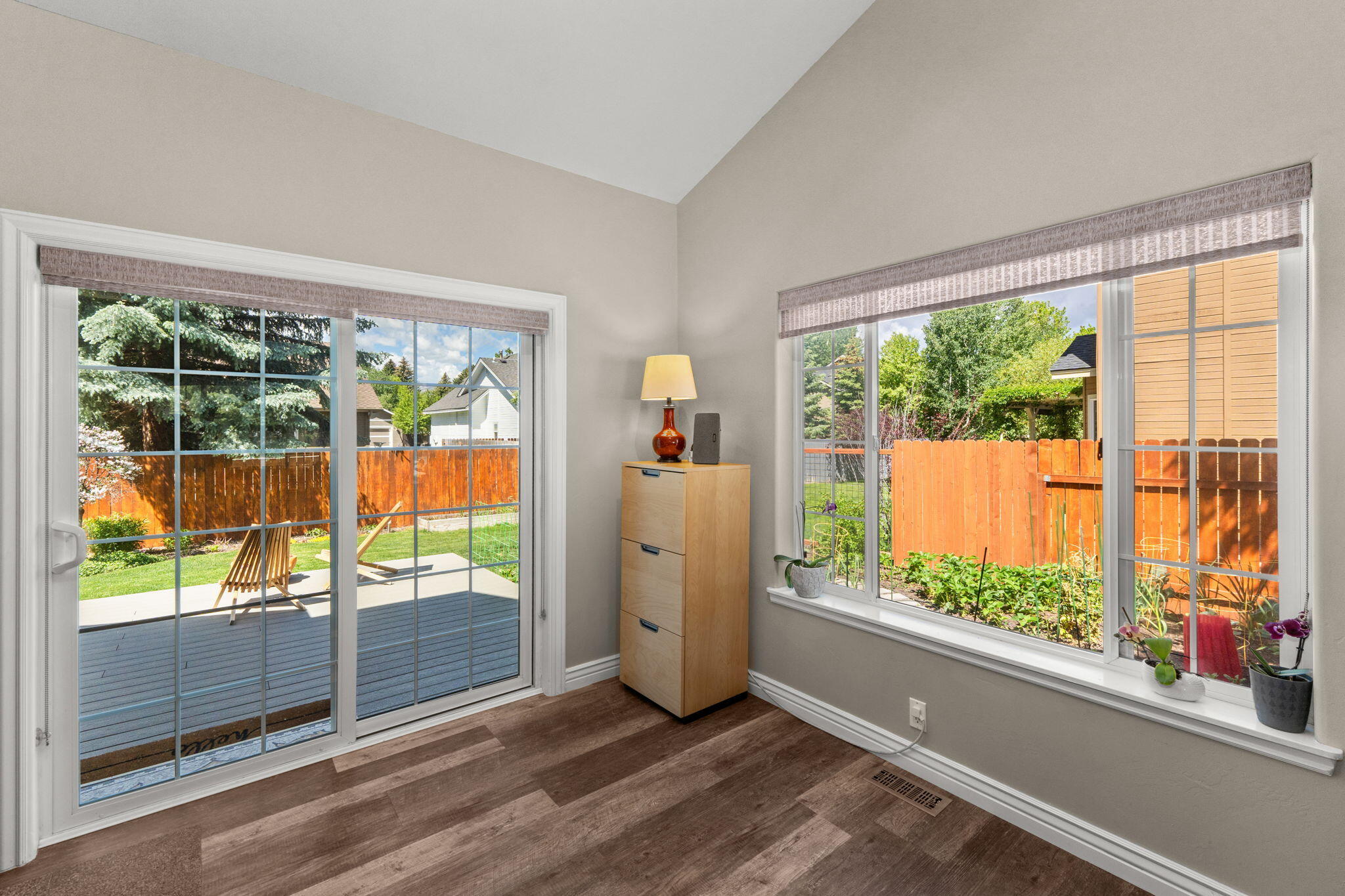 1051 Foxmoor Dr
