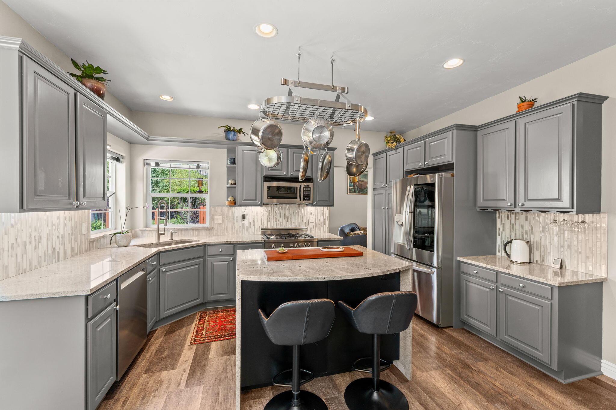 1051 Foxmoor Dr