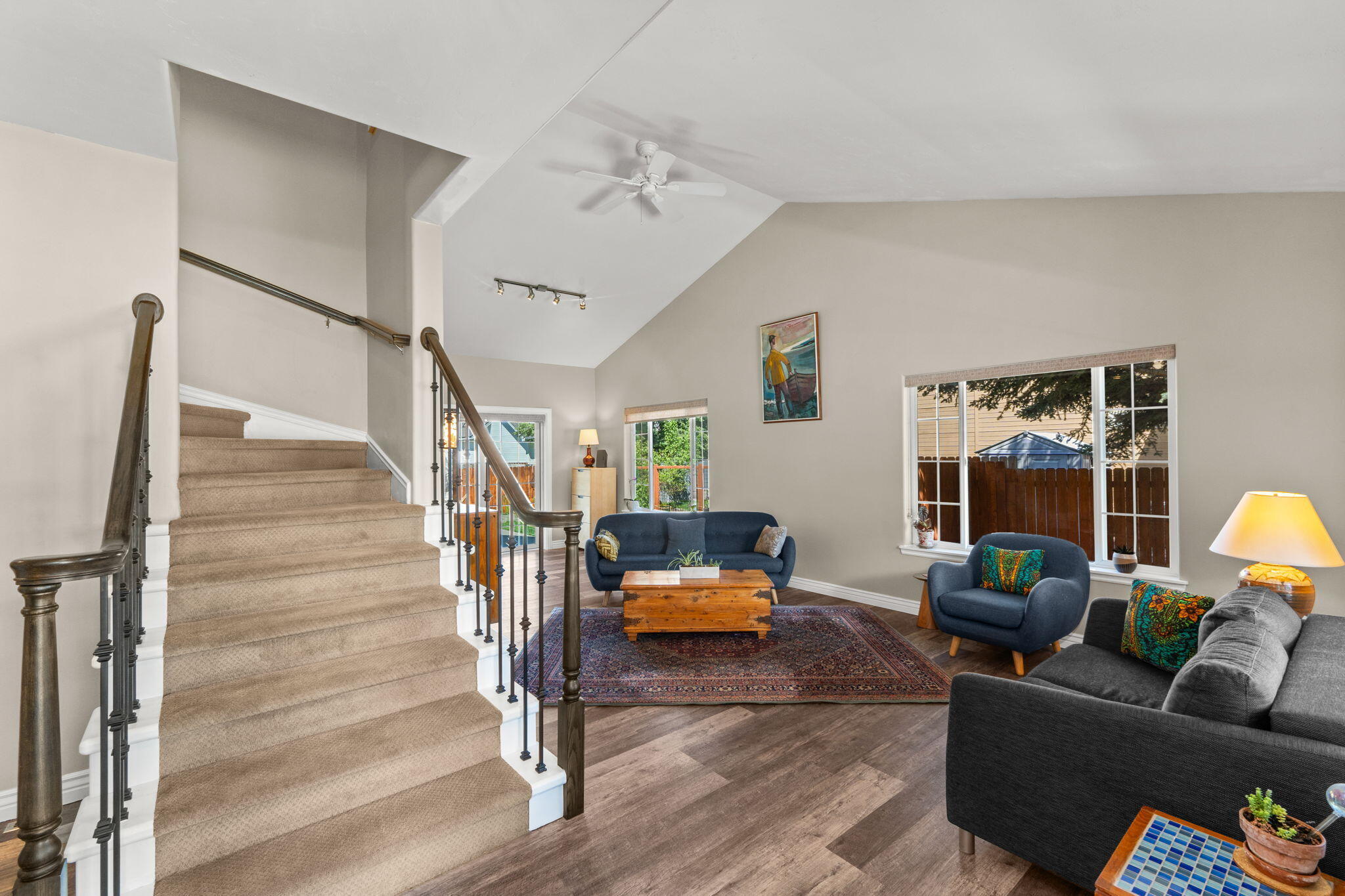 1051 Foxmoor Dr