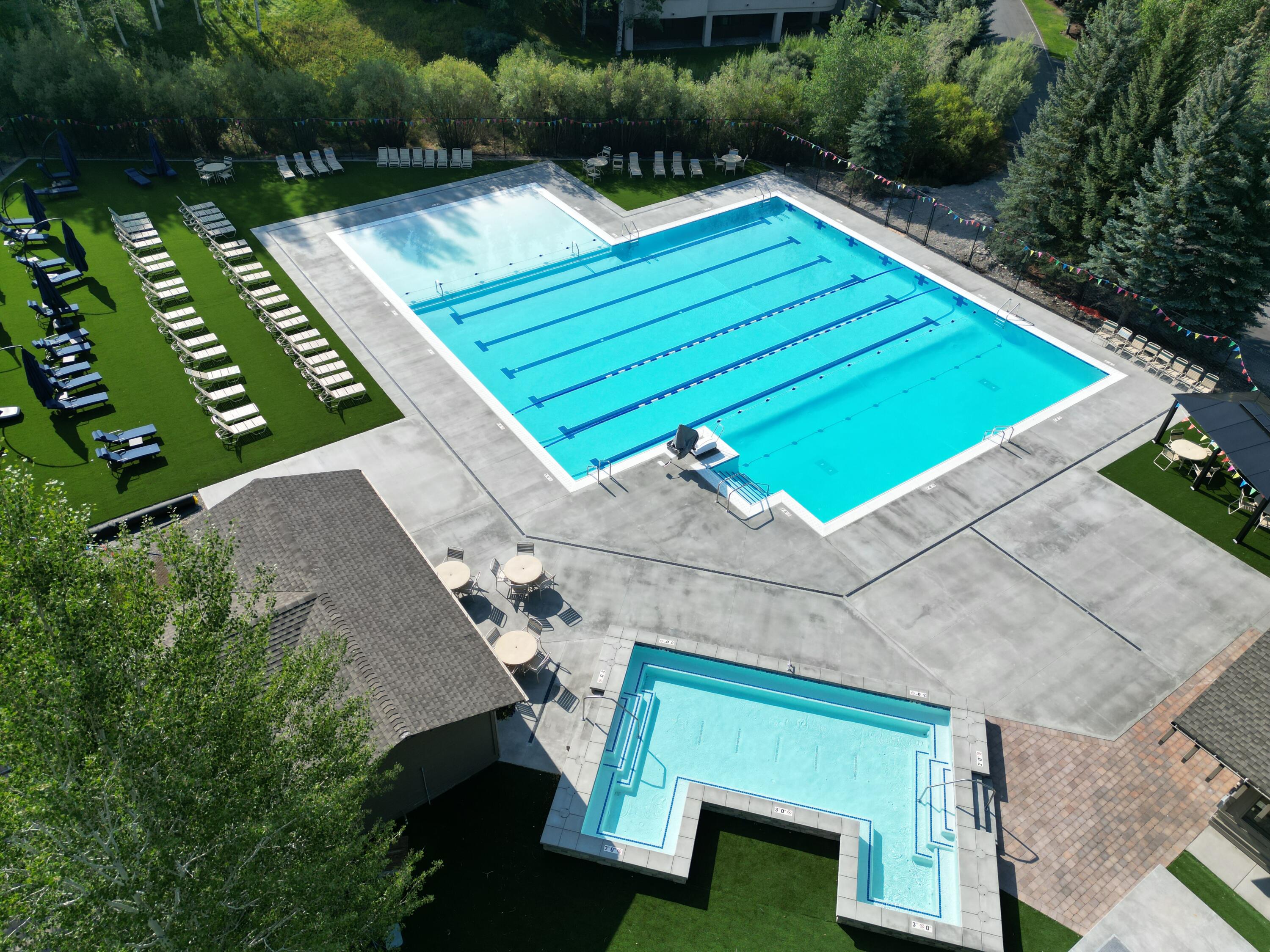 2405 Indian Springs Condo Dr