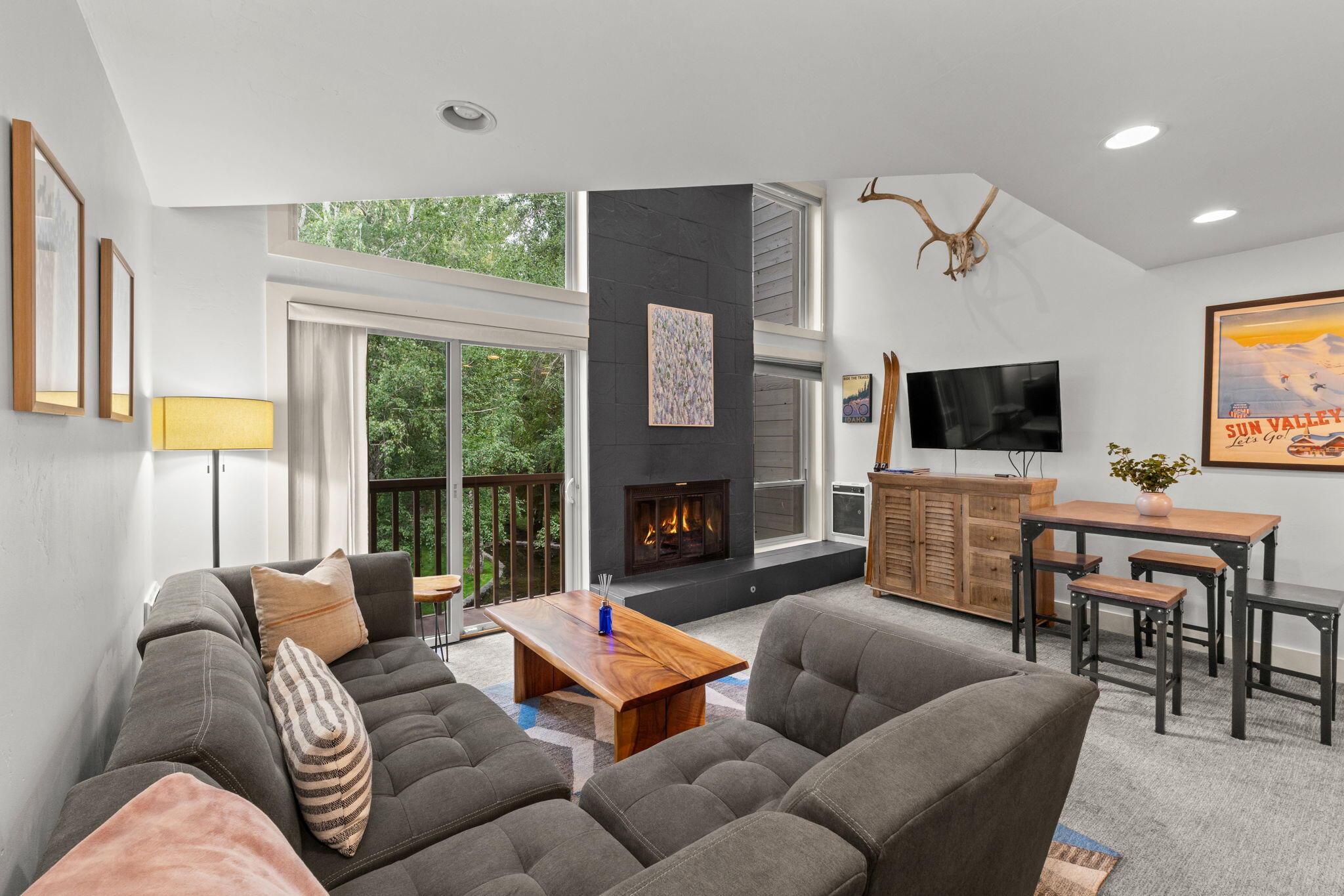 2405 Indian Springs Condo Dr