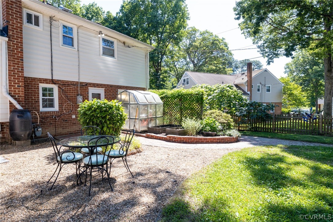 8003 Moorefield Rd