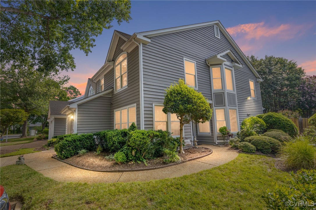 12071 Foxfield Cir