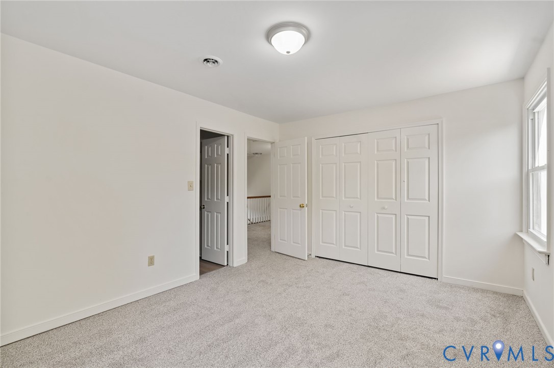 2206 High Bush Cir