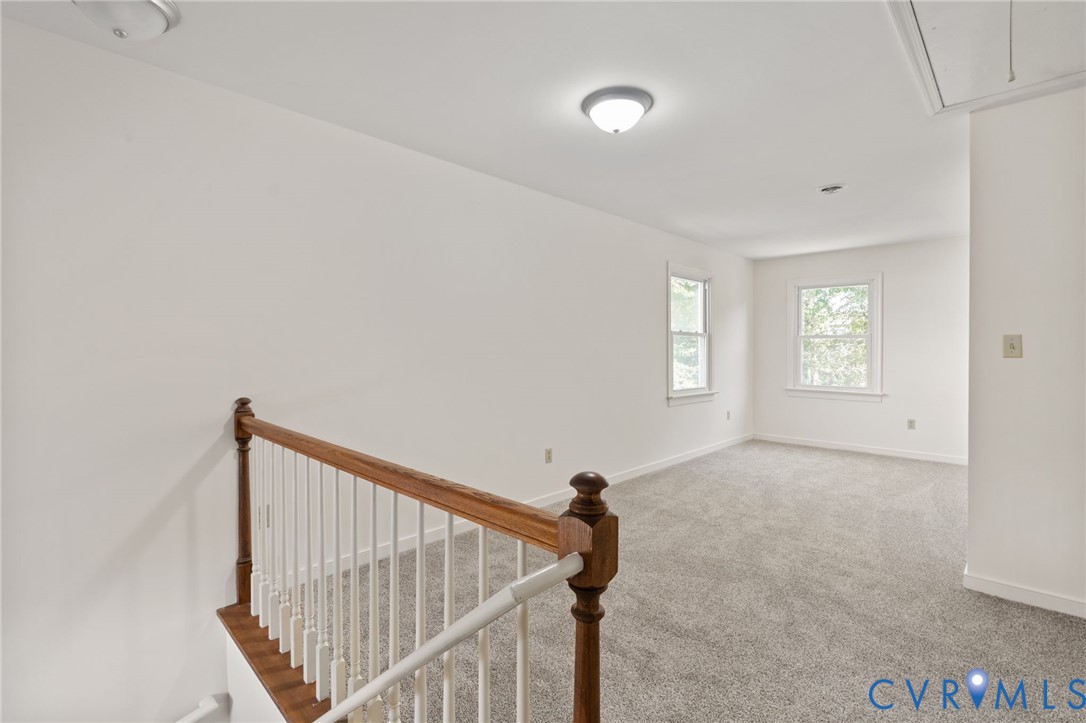 2206 High Bush Cir