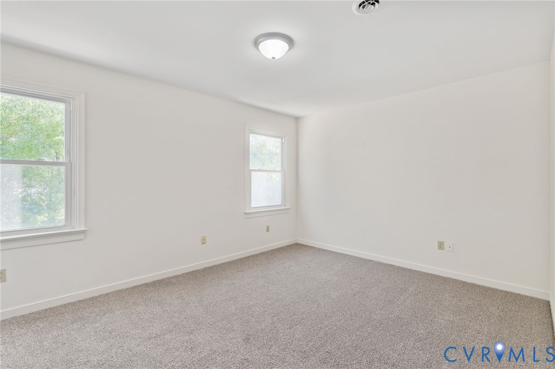 2206 High Bush Cir