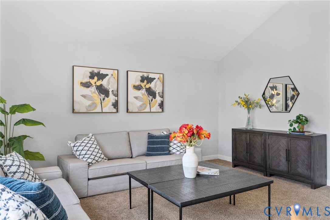 10928 Forest Trace Ln