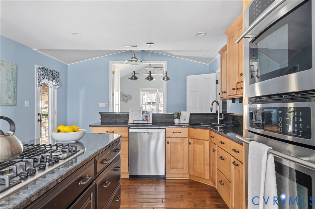 10928 Forest Trace Ln