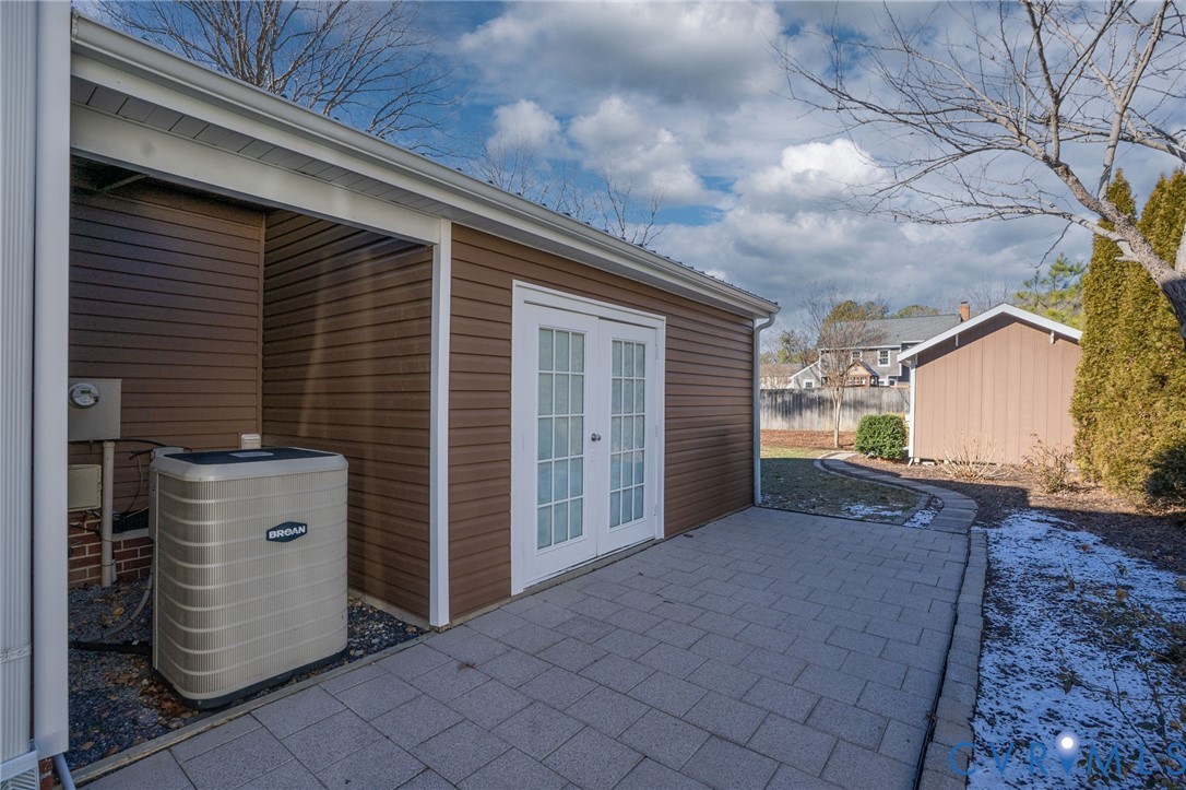 10928 Forest Trace Ln