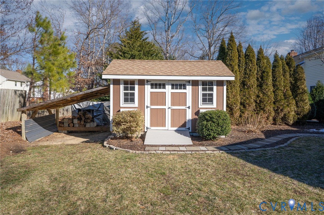 10928 Forest Trace Ln