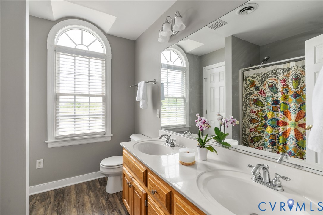1937 Retreat Dr