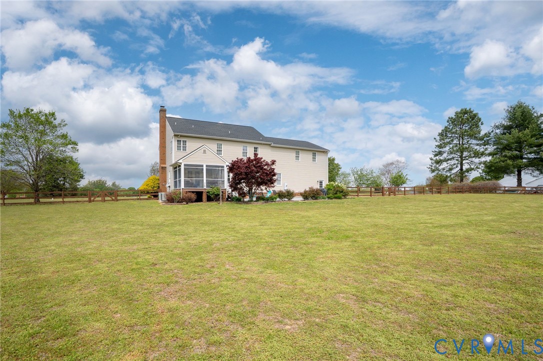 1937 Retreat Dr