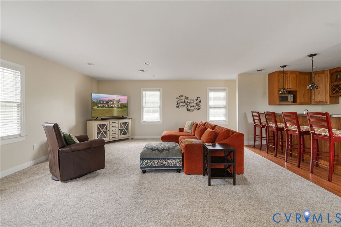 1937 Retreat Dr