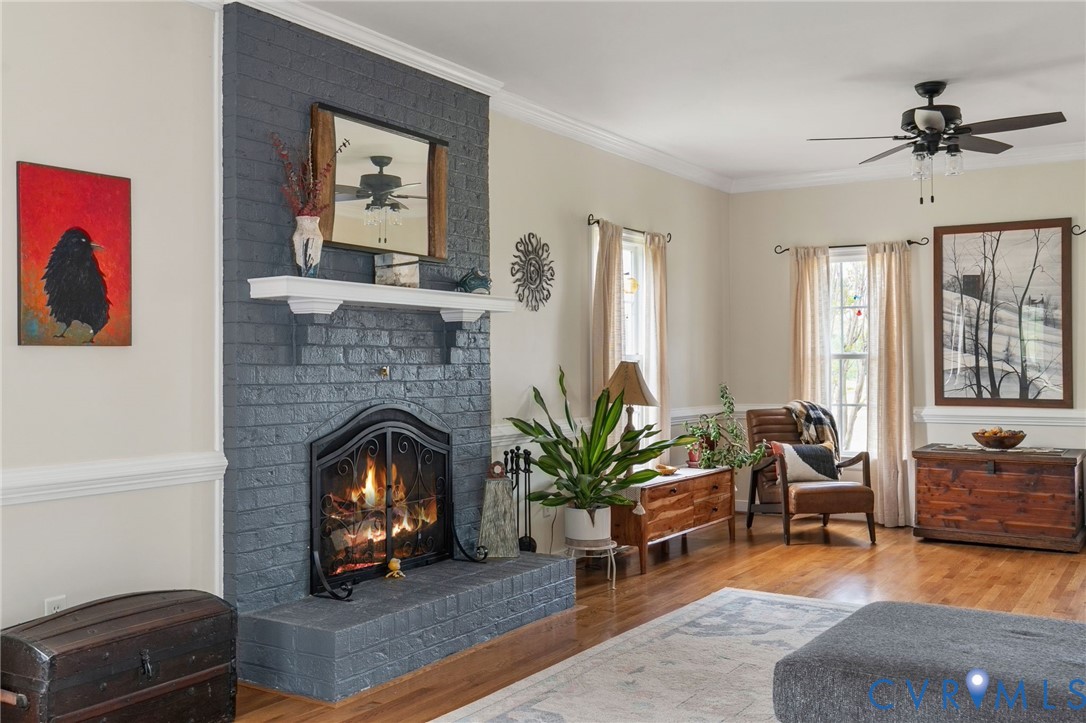 1937 Retreat Dr