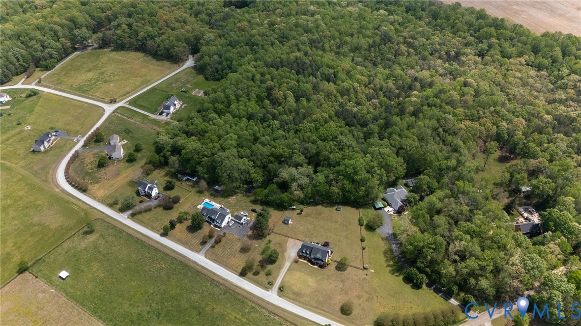 1937 Retreat Dr