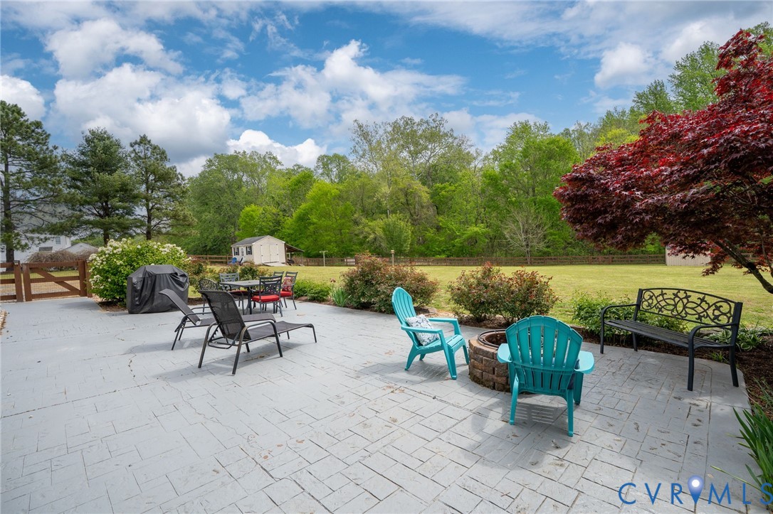 1937 Retreat Dr