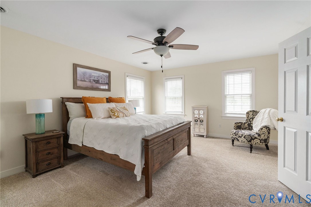 1937 Retreat Dr
